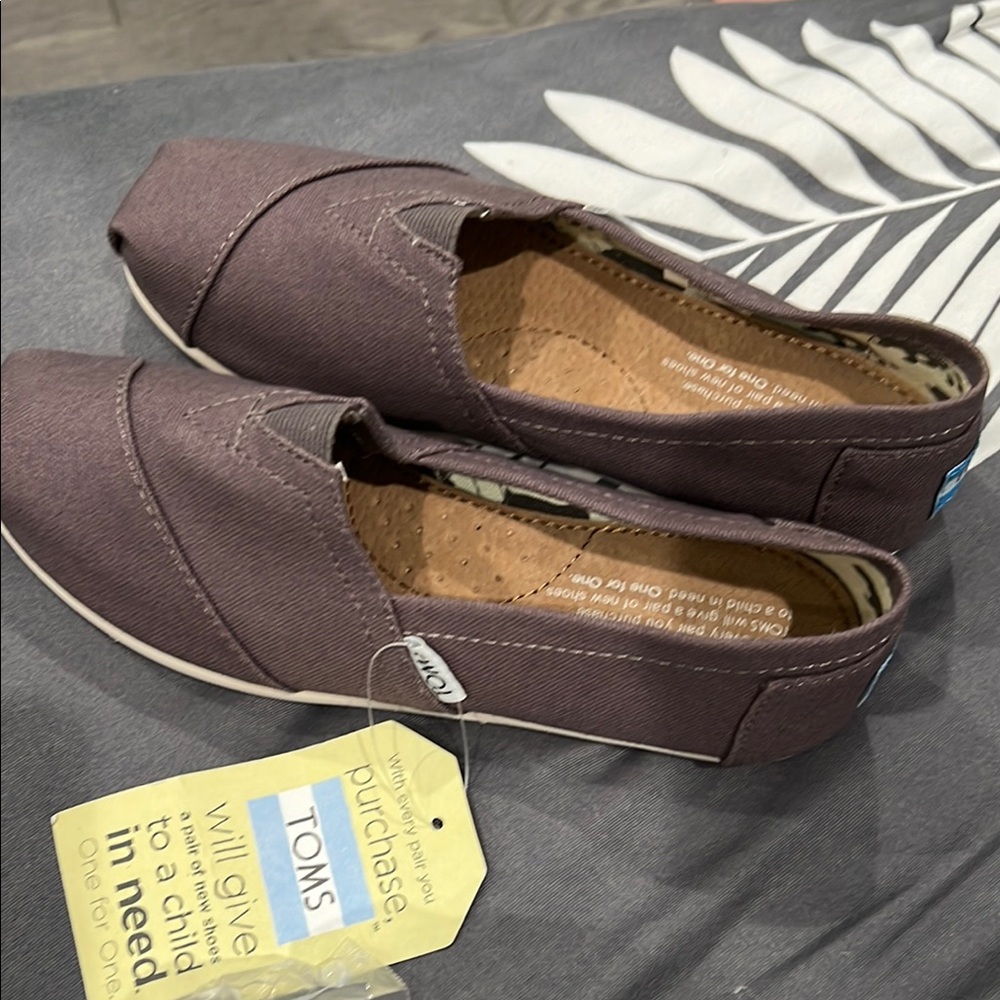 TOMS Women's Canvas Loafers - Dark Brown